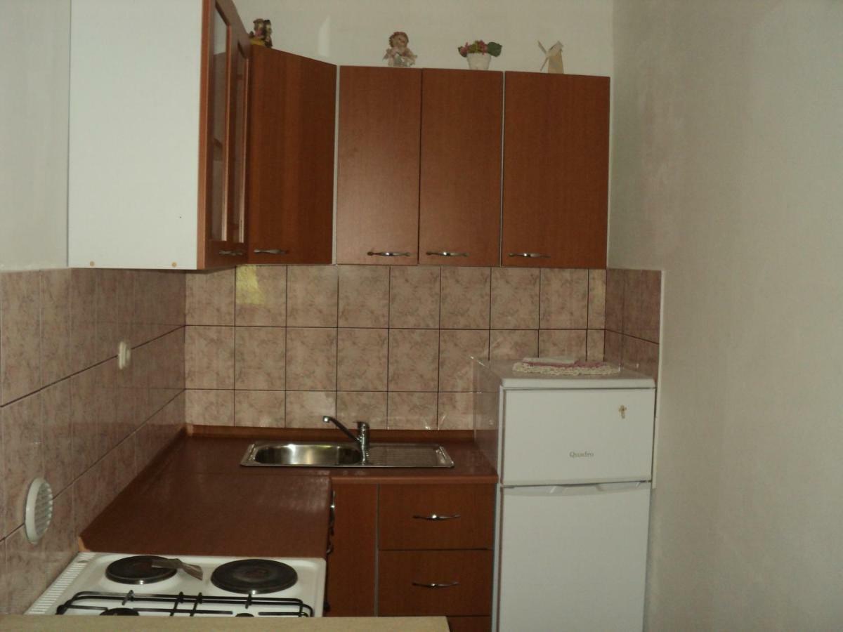 Apartment Martina 비오그라드나모루 외부 사진