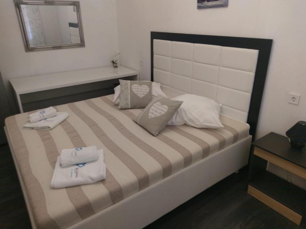 Apartment Martina 비오그라드나모루 외부 사진
