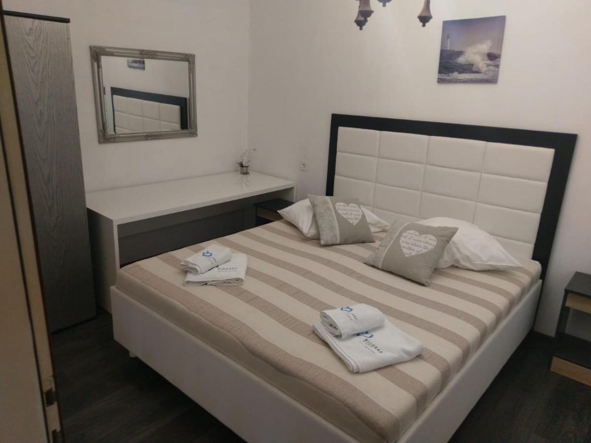 Apartment Martina 비오그라드나모루 외부 사진